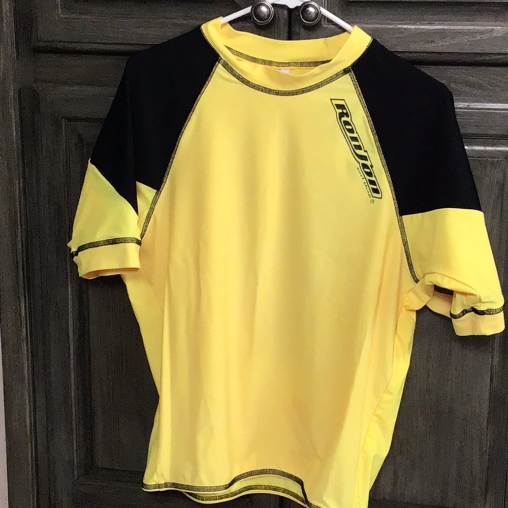 Ron Jon body shirt